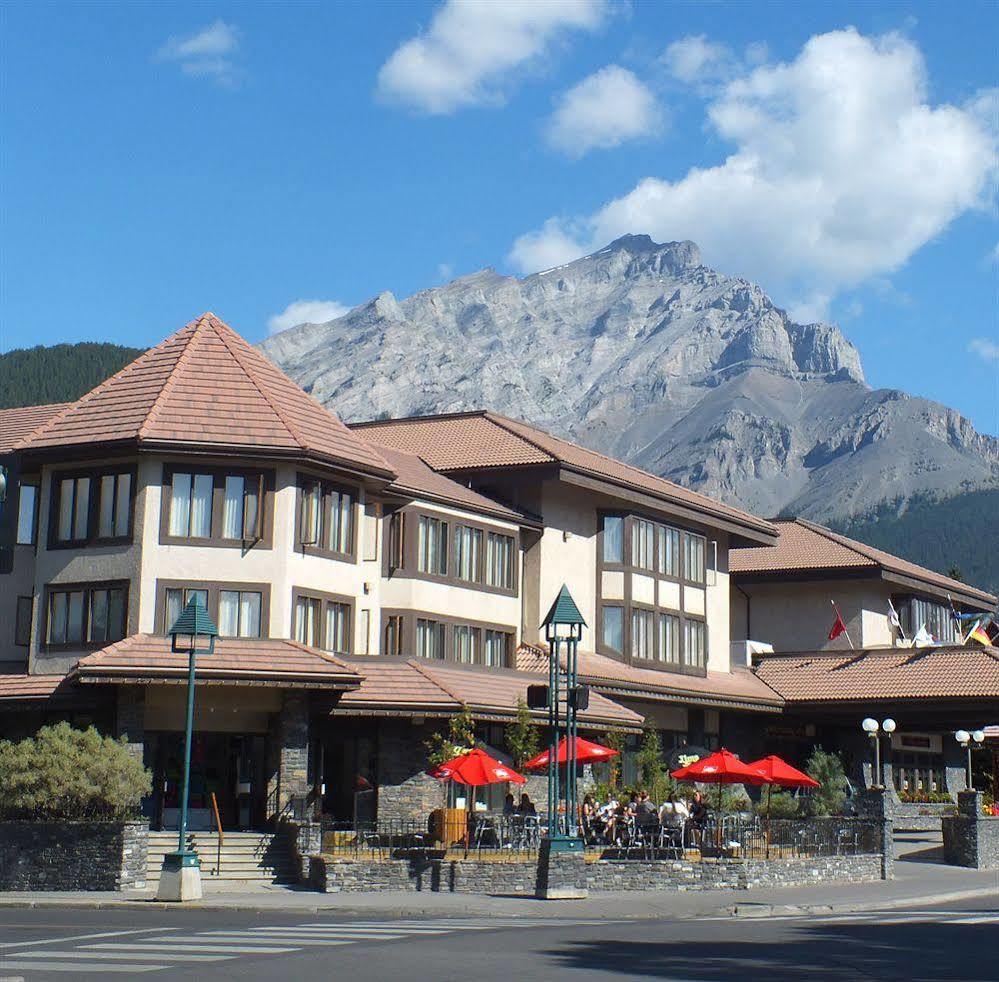 Elk + Avenue Hotel Banff Bagian luar foto